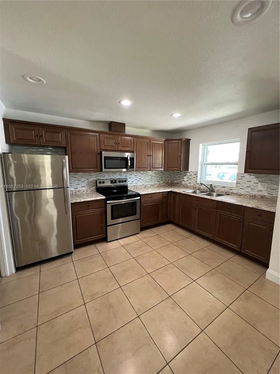 28202 Sw 143rd Ct, Homestead, Florida 33033, Homestead, Florida 33033, 2 Bedrooms Bedrooms, ,2 BathroomsBathrooms,Residential,For Sale,28202 Sw 143rd Ct, Homestead, Florida 33033,A11957253