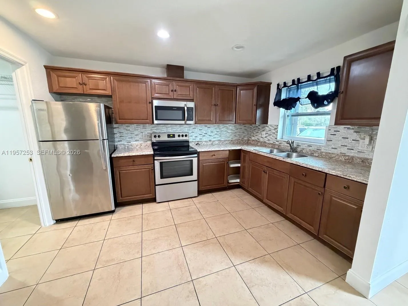 28202 Sw 143rd Ct, Homestead, Florida 33033, Homestead, Florida 33033, 2 Bedrooms Bedrooms, ,2 BathroomsBathrooms,Residential,For Sale,28202 Sw 143rd Ct, Homestead, Florida 33033,A11957253