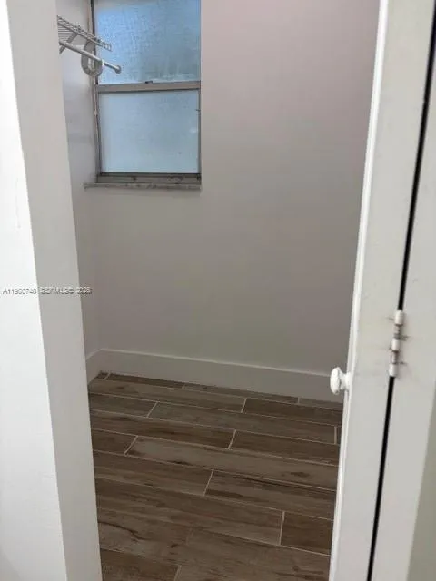 One walking closet