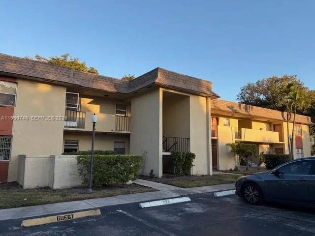 5510 N Lakewood Cir N 524, Margate, Florida 33063, Margate, Florida 33063, 2 Bedrooms Bedrooms, ,2 BathroomsBathrooms,Residential Lease,For Rent,5510 N Lakewood Cir N 524, Margate, Florida 33063,A11960748