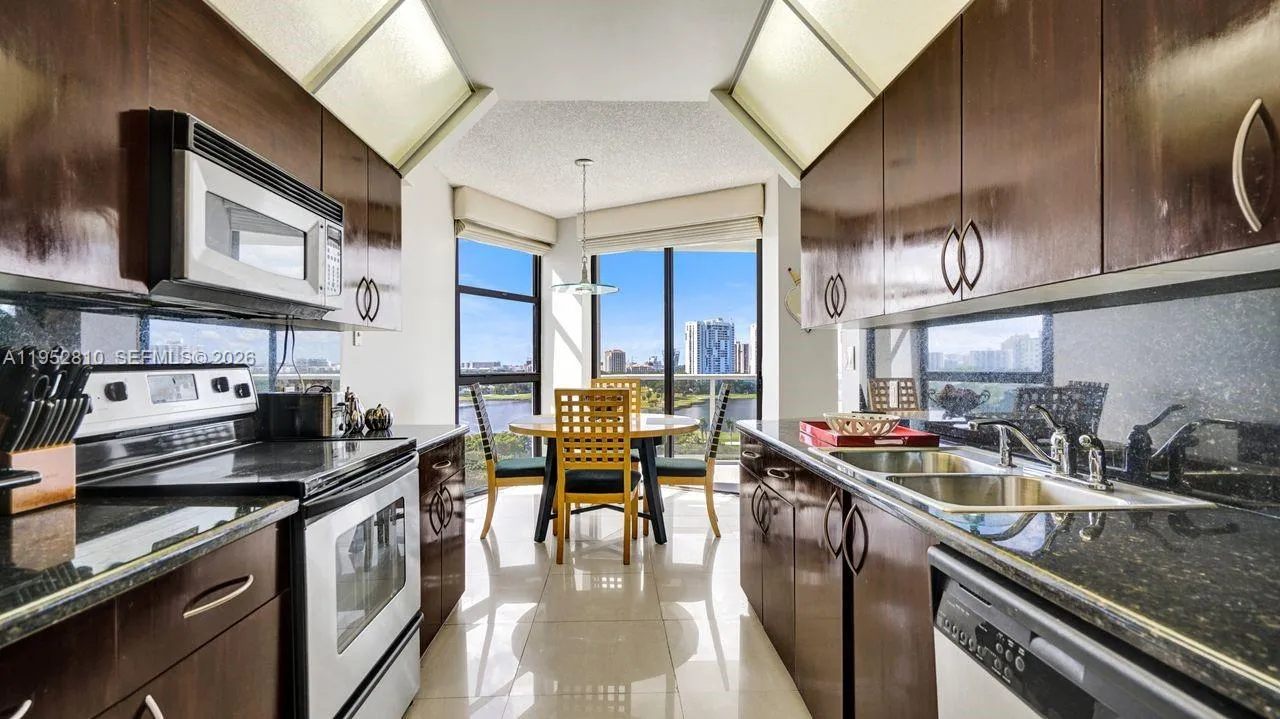 20281 E Country Club Dr 809, Aventura, Florida 331, Aventura, Florida 33180, 2 Bedrooms Bedrooms, ,2 BathroomsBathrooms,Residential,For Sale,20281 E Country Club Dr 809, Aventura, Florida 331,A11952810