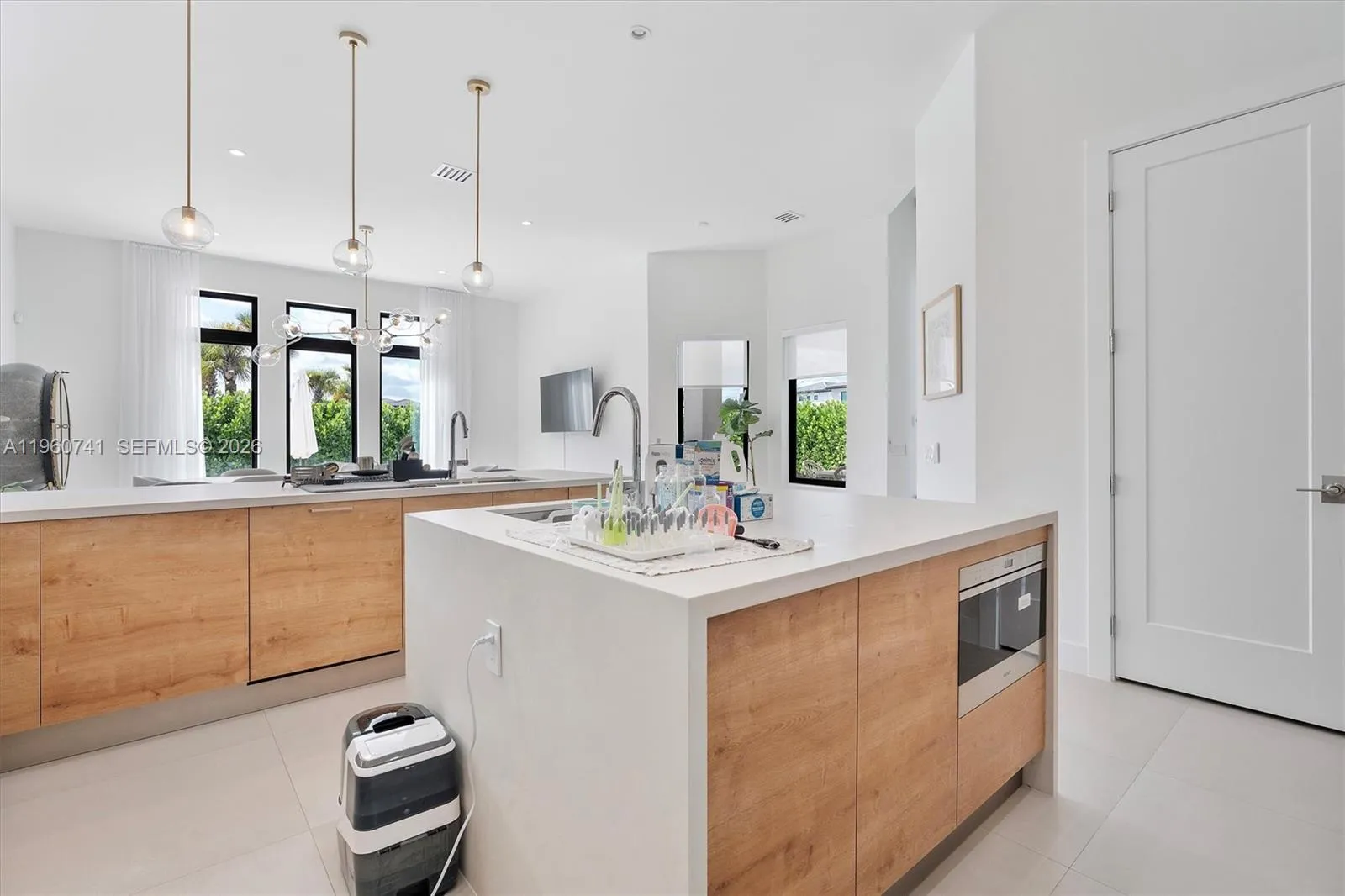 3502 Ashwood Cir N, Hollywood, Florida 33312, Hollywood, Florida 33312, 4 Bedrooms Bedrooms, ,3 BathroomsBathrooms,Residential Lease,For Rent,3502 Ashwood Cir N, Hollywood, Florida 33312,A11960741