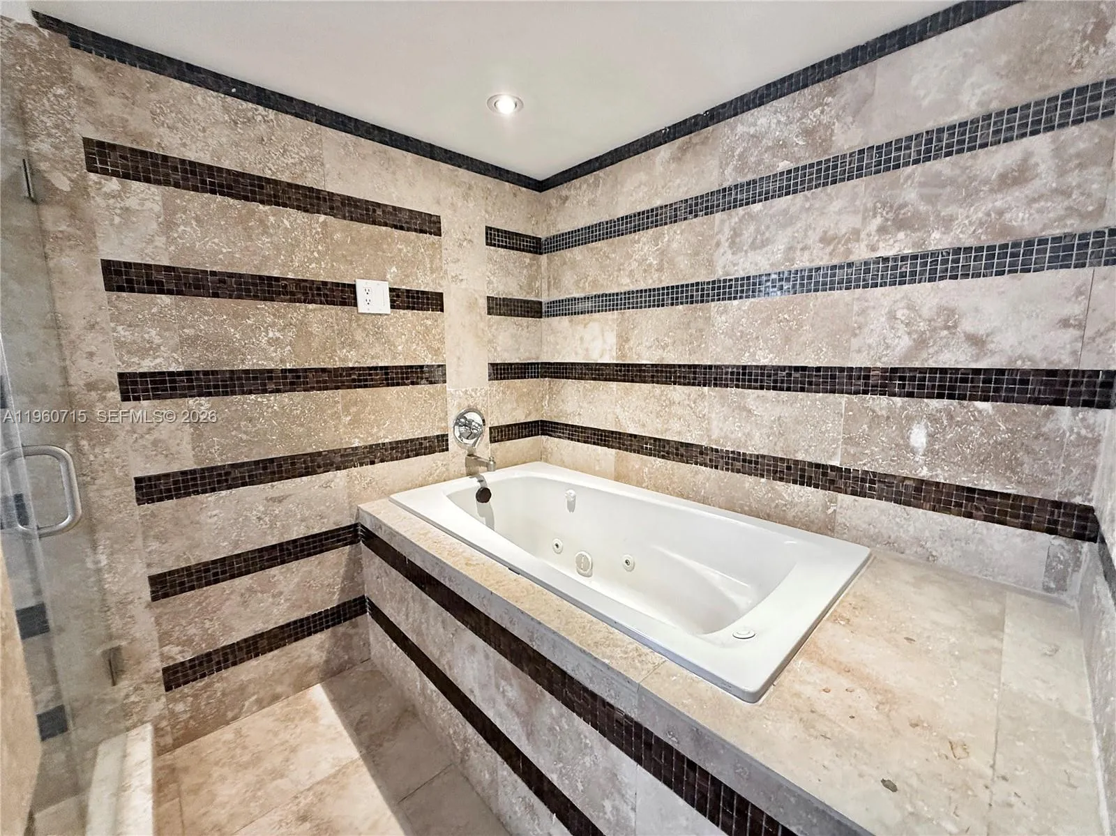 1770 Ne 191st St 717-1, Miami, Florida 33179, Miami, Florida 33179, 2 Bedrooms Bedrooms, ,2 BathroomsBathrooms,Residential,For Sale,1770 Ne 191st St 717-1, Miami, Florida 33179,A11960715