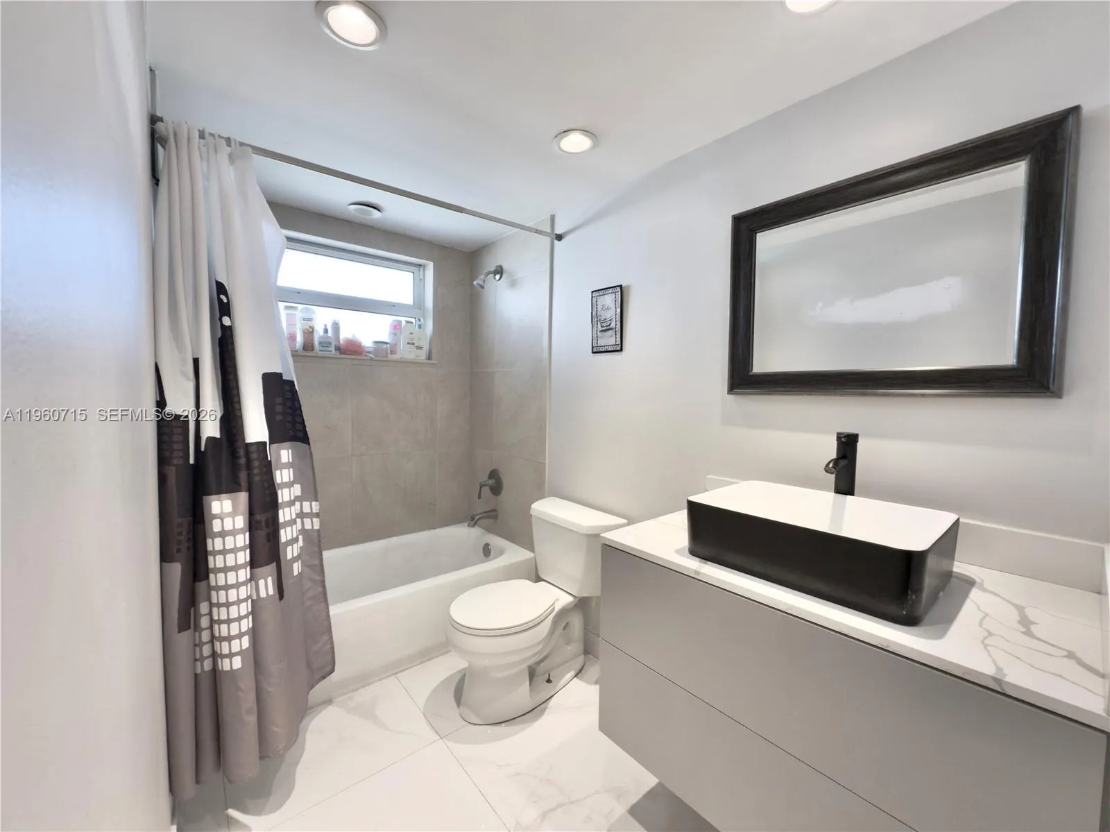 1770 Ne 191st St 717-1, Miami, Florida 33179, Miami, Florida 33179, 2 Bedrooms Bedrooms, ,2 BathroomsBathrooms,Residential,For Sale,1770 Ne 191st St 717-1, Miami, Florida 33179,A11960715