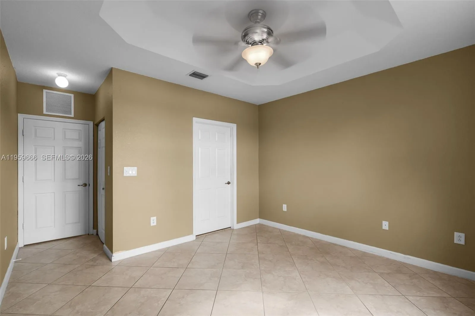 3064 Se 1st Dr 7, Homestead, Florida 33033, Homestead, Florida 33033, 3 Bedrooms Bedrooms, ,2 BathroomsBathrooms,Residential,For Sale,3064 Se 1st Dr 7, Homestead, Florida 33033,A11959666