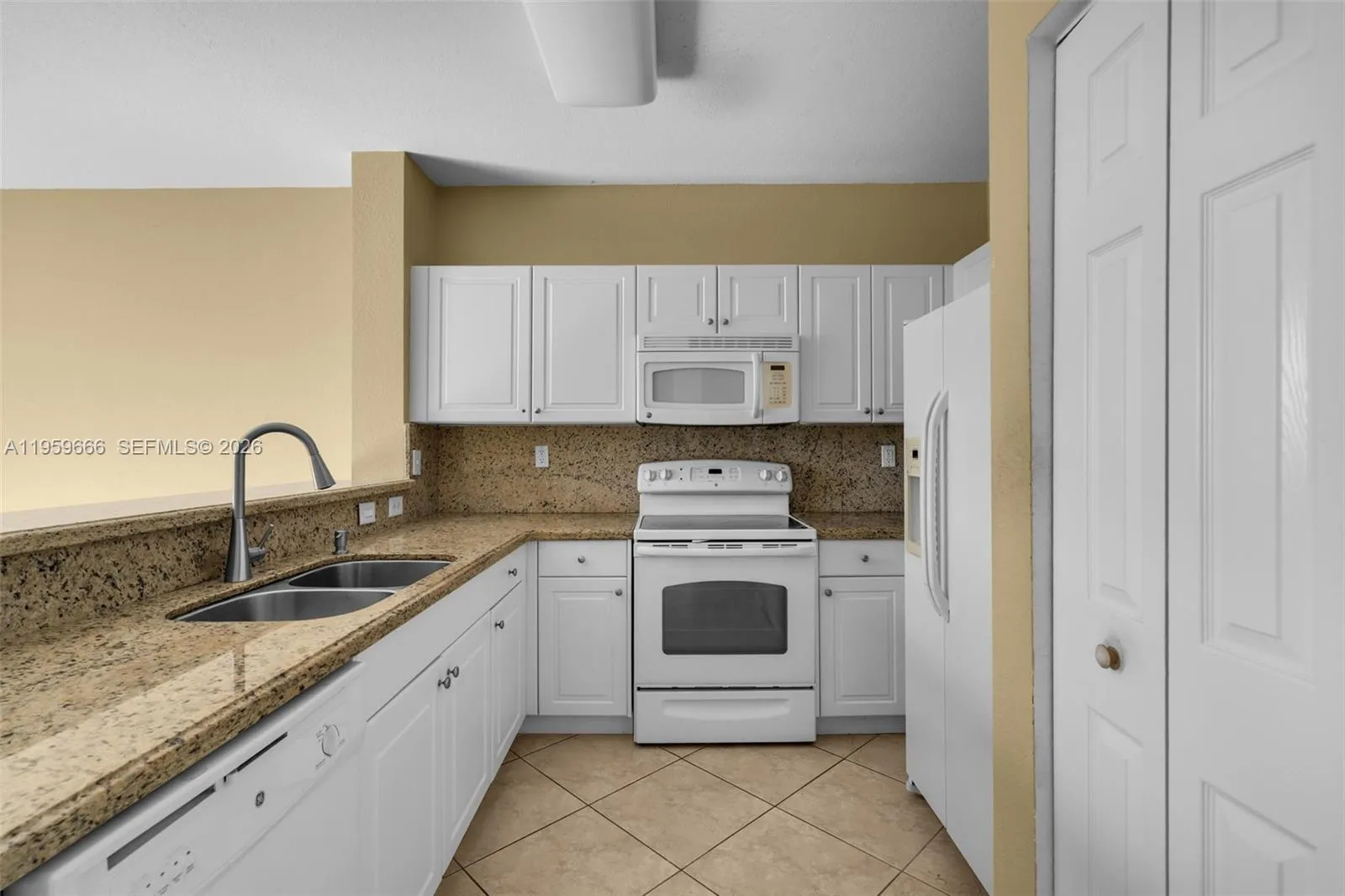 3064 Se 1st Dr 7, Homestead, Florida 33033, Homestead, Florida 33033, 3 Bedrooms Bedrooms, ,2 BathroomsBathrooms,Residential,For Sale,3064 Se 1st Dr 7, Homestead, Florida 33033,A11959666