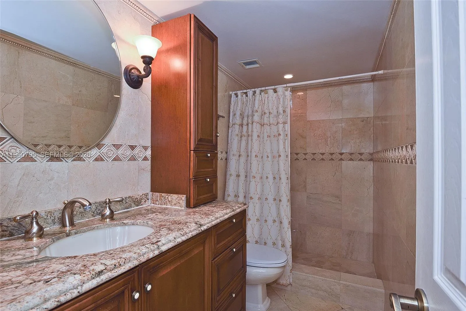2nd Bathroom