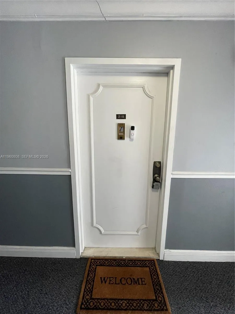13685 Ne 10th Ave 210, North Miami, Florida 33161, North Miami, Florida 33161, 2 Bedrooms Bedrooms, ,1 BathroomBathrooms,Residential,For Sale,13685 Ne 10th Ave 210, North Miami, Florida 33161,A11960808