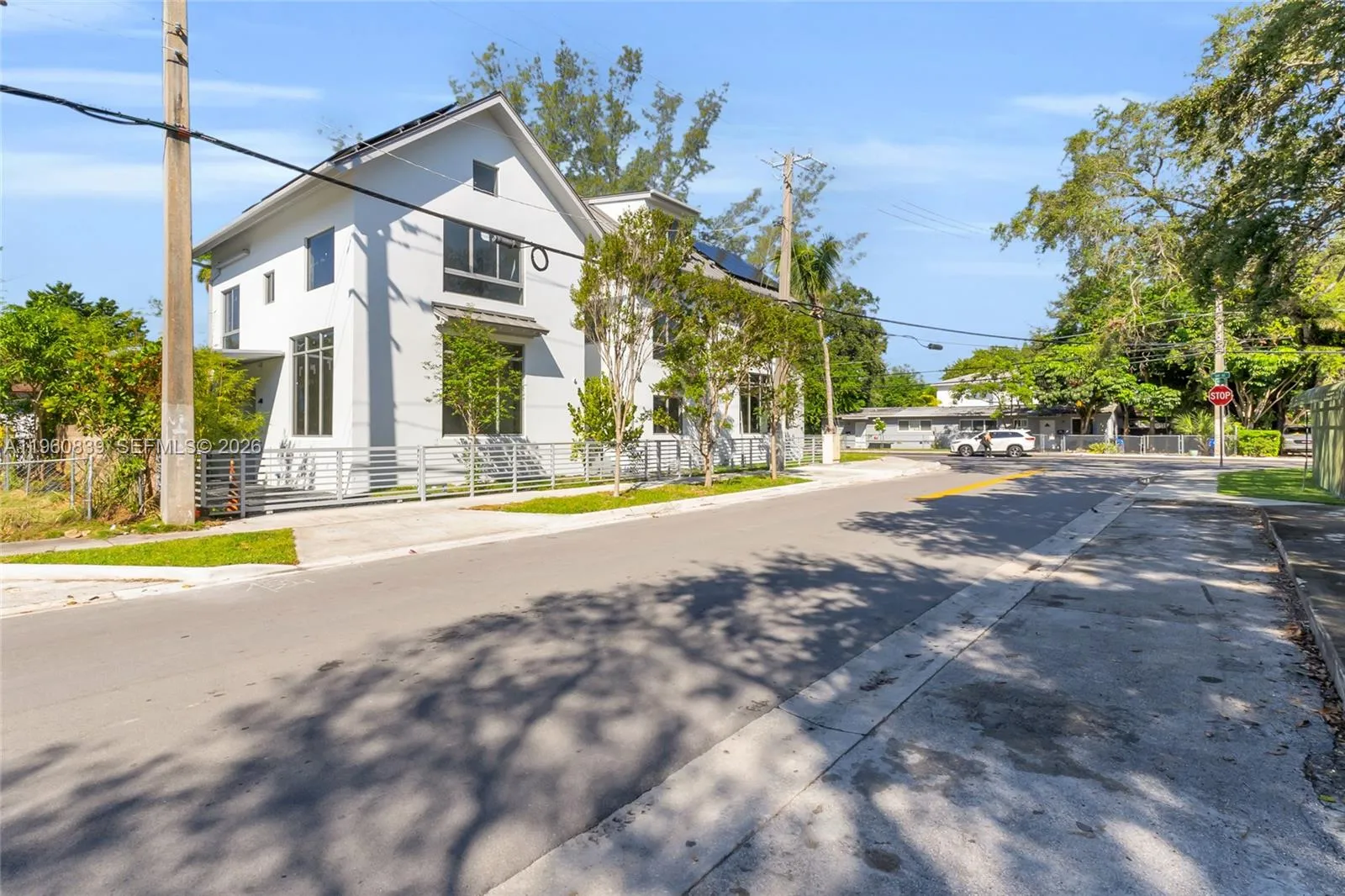 3204 Plaza St, Miami, Florida 33133, Miami, Florida 33133, 4 Bedrooms Bedrooms, ,2 BathroomsBathrooms,Residential Lease,For Rent,3204 Plaza St, Miami, Florida 33133,A11960839