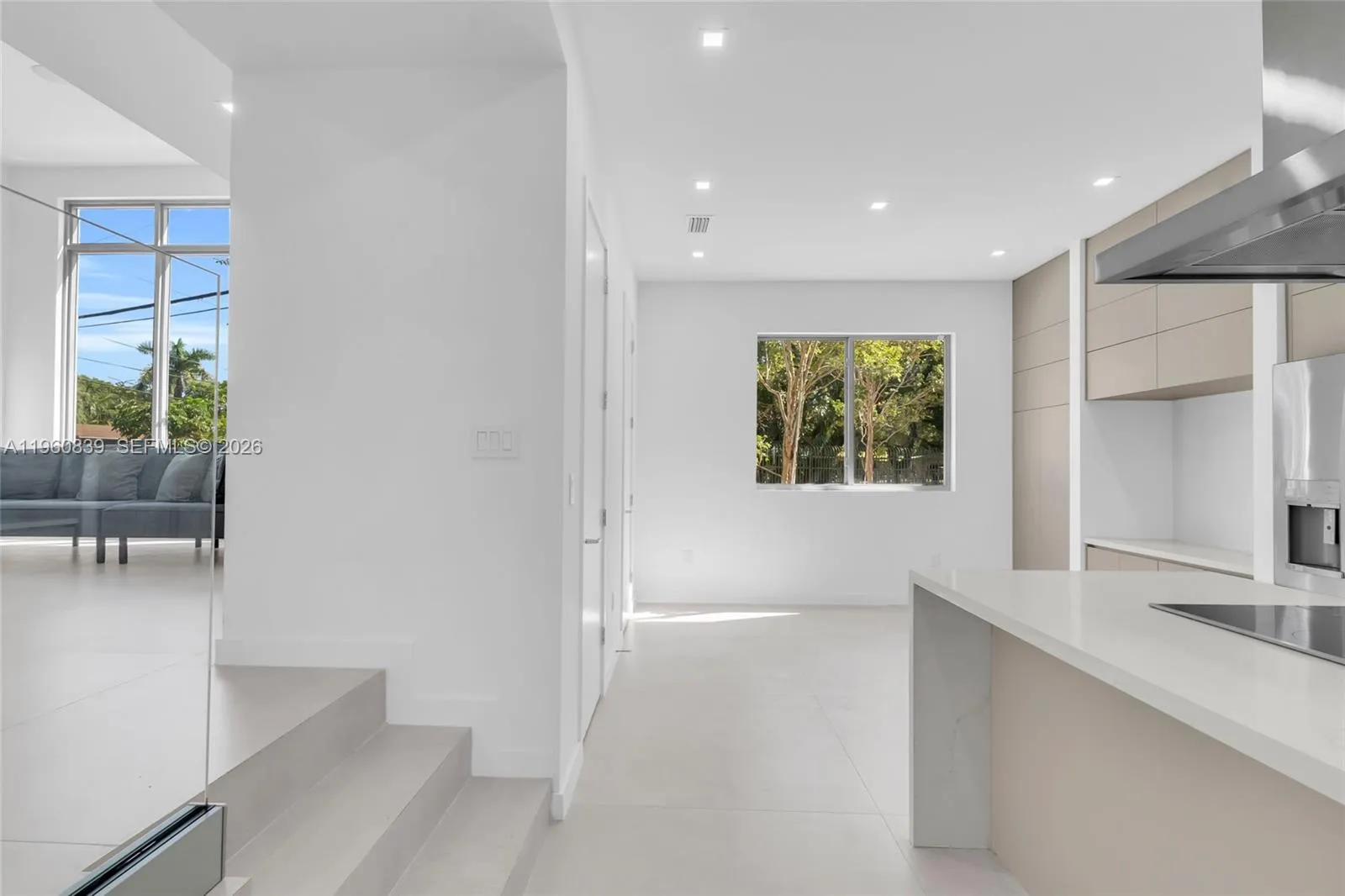 3204 Plaza St, Miami, Florida 33133, Miami, Florida 33133, 4 Bedrooms Bedrooms, ,2 BathroomsBathrooms,Residential Lease,For Rent,3204 Plaza St, Miami, Florida 33133,A11960839