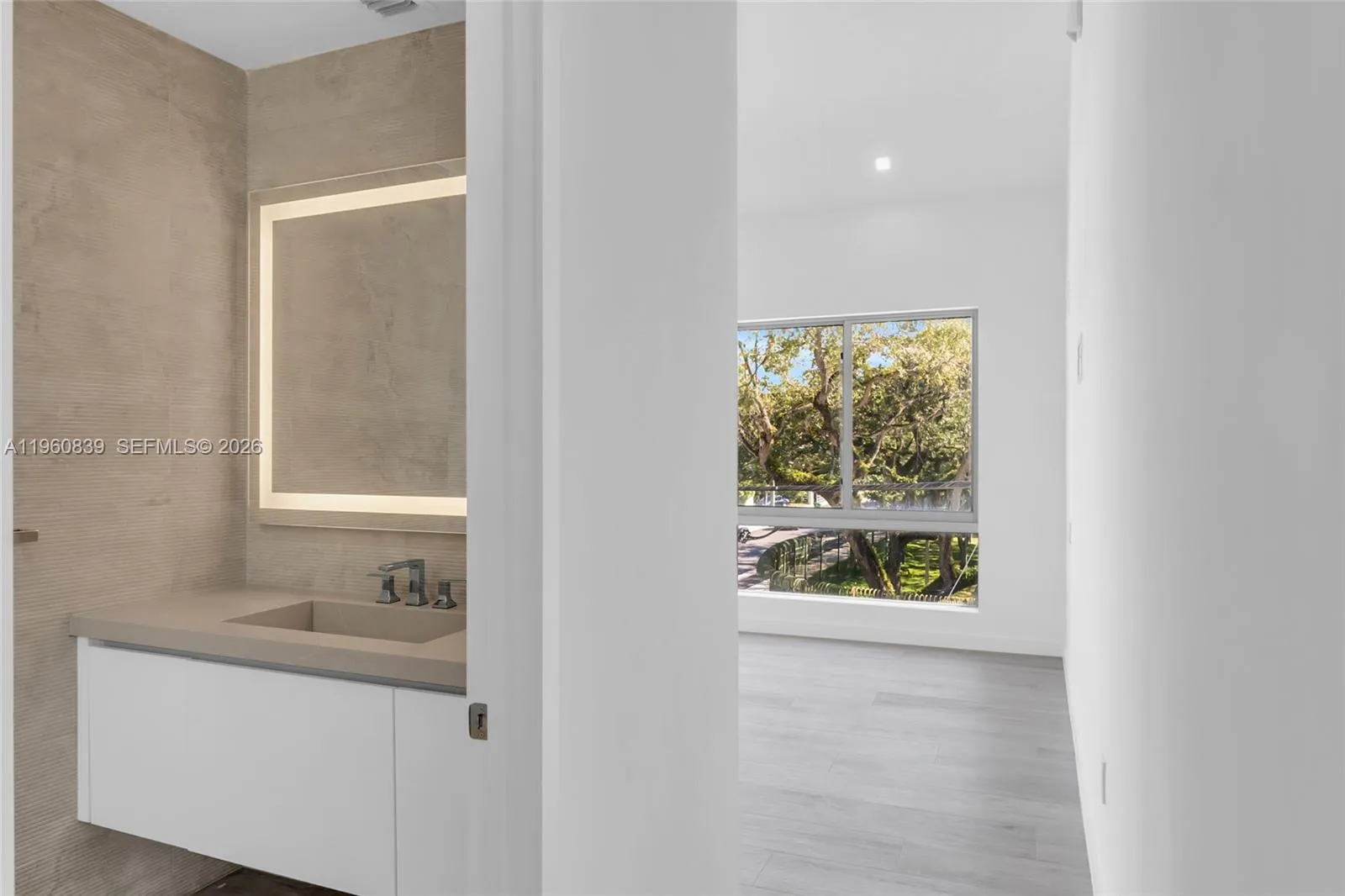 3204 Plaza St, Miami, Florida 33133, Miami, Florida 33133, 4 Bedrooms Bedrooms, ,2 BathroomsBathrooms,Residential Lease,For Rent,3204 Plaza St, Miami, Florida 33133,A11960839