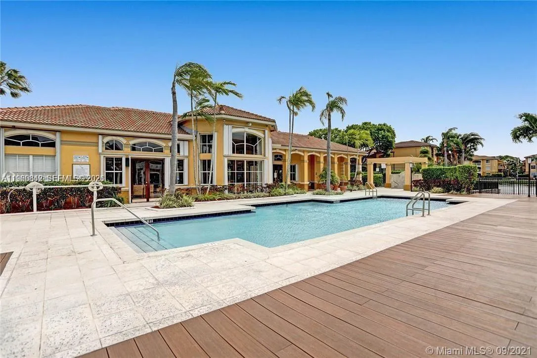 9640 Nw 2nd St 5-105, Pembroke Pines, Florida 3302, Pembroke Pines, Florida 33024, 1 Bedroom Bedrooms, ,1 BathroomBathrooms,Residential Lease,For Rent,9640 Nw 2nd St 5-105, Pembroke Pines, Florida 3302,A11960842