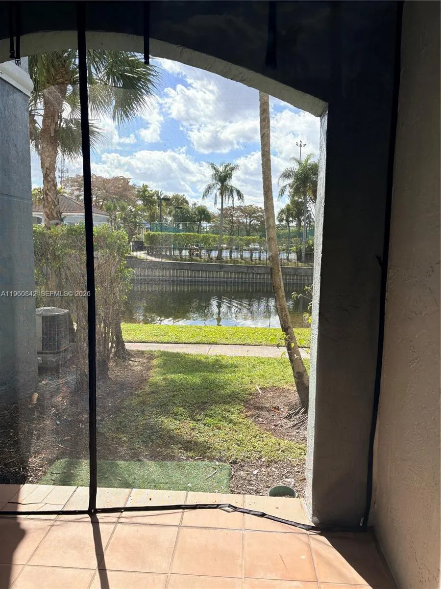 9640 Nw 2nd St 5-105, Pembroke Pines, Florida 3302, Pembroke Pines, Florida 33024, 1 Bedroom Bedrooms, ,1 BathroomBathrooms,Residential Lease,For Rent,9640 Nw 2nd St 5-105, Pembroke Pines, Florida 3302,A11960842