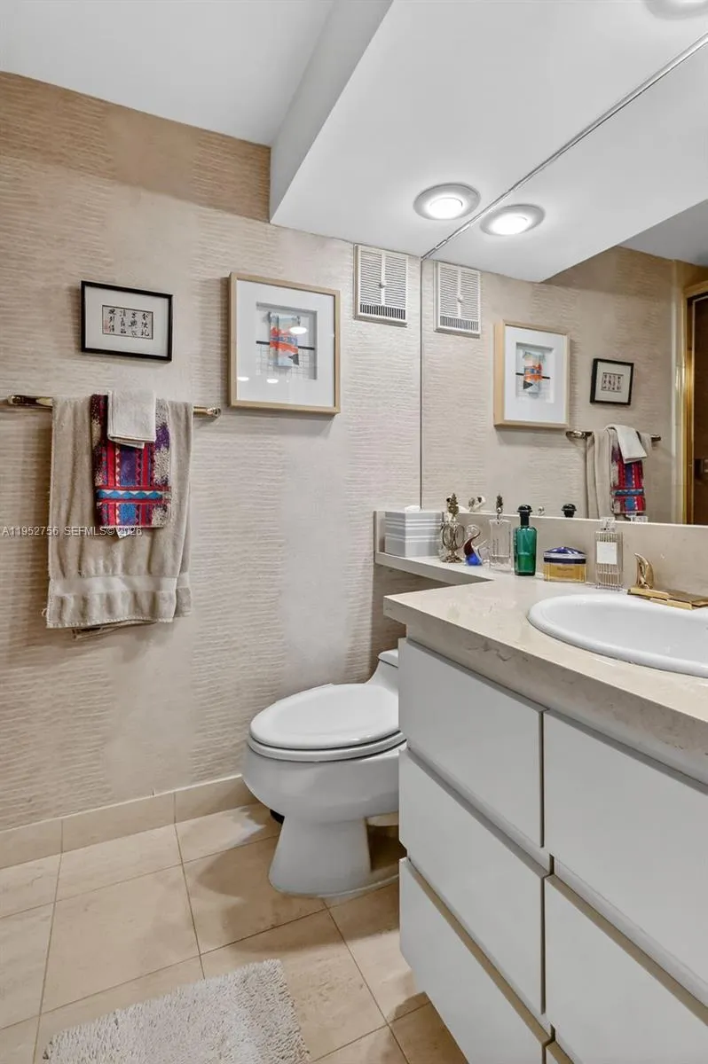 4000 Island Blvd 2602, Aventura, Florida 33160, Aventura, Florida 33160, 4 Bedrooms Bedrooms, ,4 BathroomsBathrooms,Residential,For Sale,4000 Island Blvd 2602, Aventura, Florida 33160,A11952756