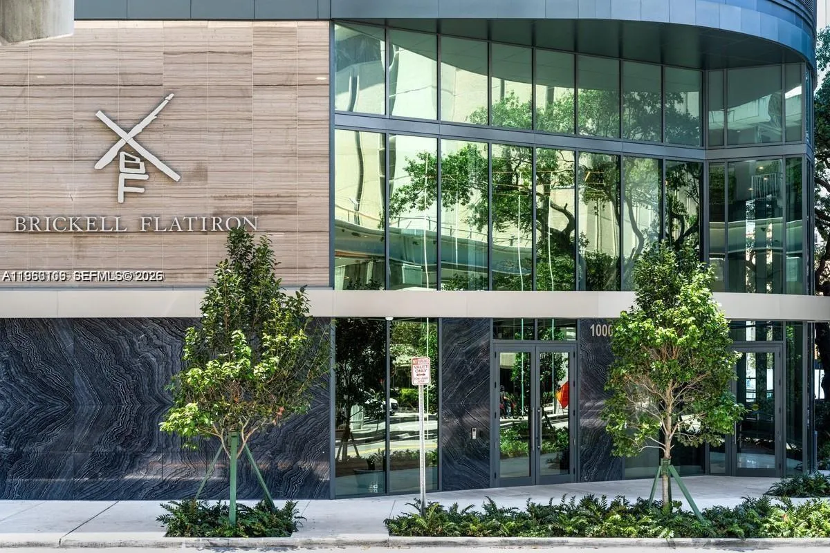1000 Brickell Plz 4301, Miami, Florida 33131, Miami, Florida 33131, 2 Bedrooms Bedrooms, ,2 BathroomsBathrooms,Residential,For Sale,1000 Brickell Plz 4301, Miami, Florida 33131,A11960109