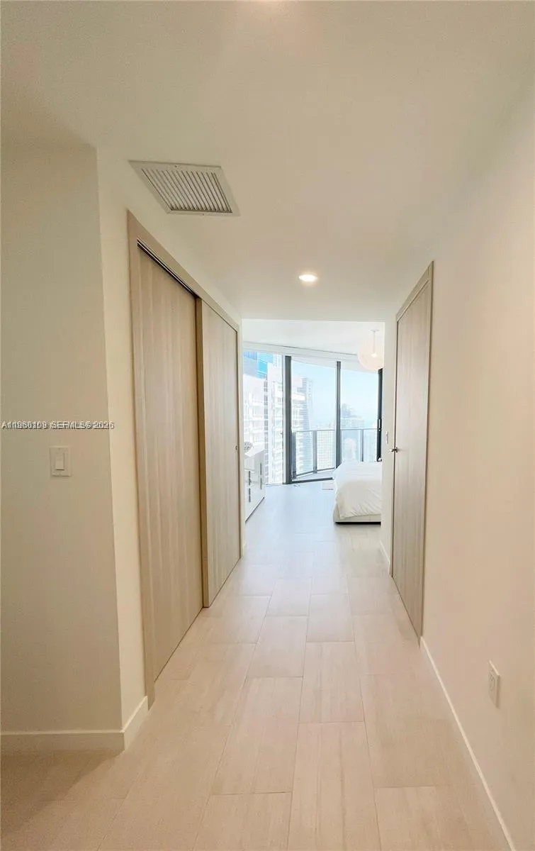 1000 Brickell Plz 4301, Miami, Florida 33131, Miami, Florida 33131, 2 Bedrooms Bedrooms, ,2 BathroomsBathrooms,Residential,For Sale,1000 Brickell Plz 4301, Miami, Florida 33131,A11960109
