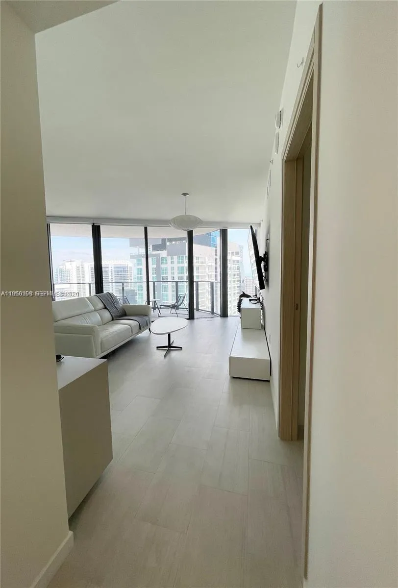 1000 Brickell Plz 4301, Miami, Florida 33131, Miami, Florida 33131, 2 Bedrooms Bedrooms, ,2 BathroomsBathrooms,Residential,For Sale,1000 Brickell Plz 4301, Miami, Florida 33131,A11960109