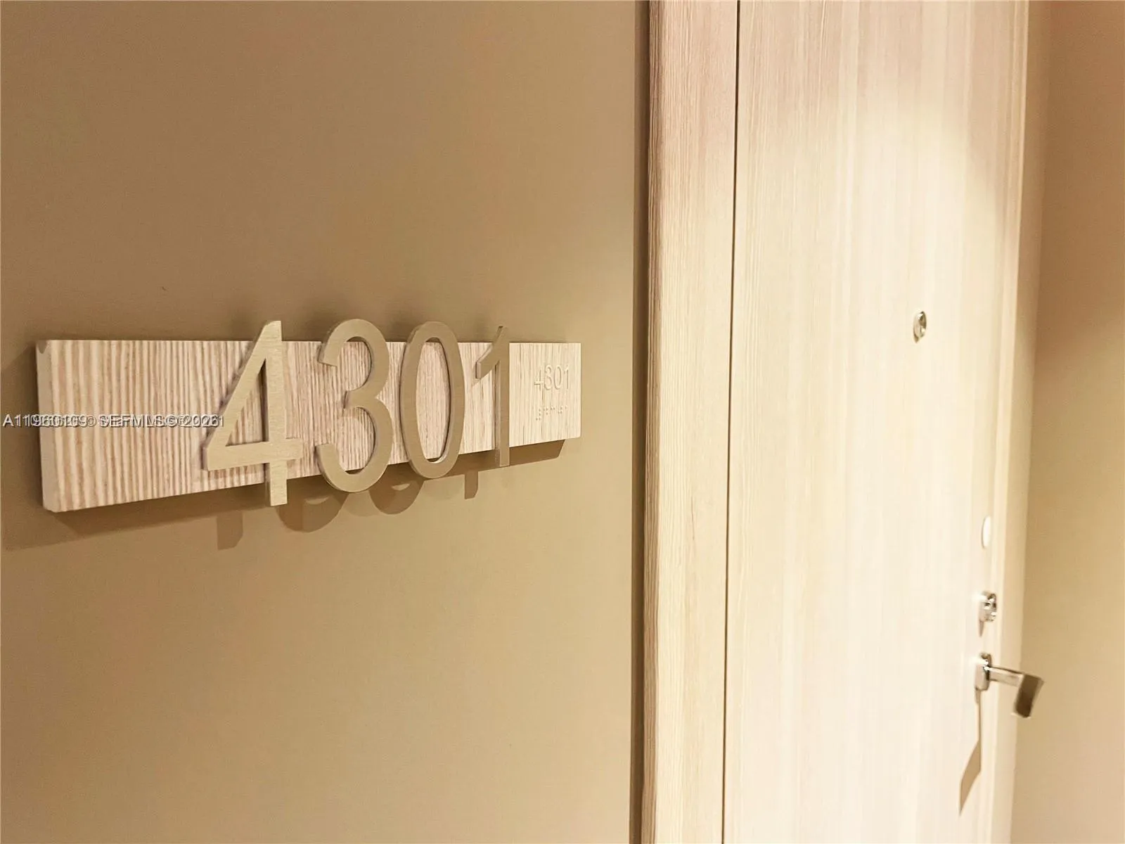 1000 Brickell Plz 4301, Miami, Florida 33131, Miami, Florida 33131, 2 Bedrooms Bedrooms, ,2 BathroomsBathrooms,Residential,For Sale,1000 Brickell Plz 4301, Miami, Florida 33131,A11960109