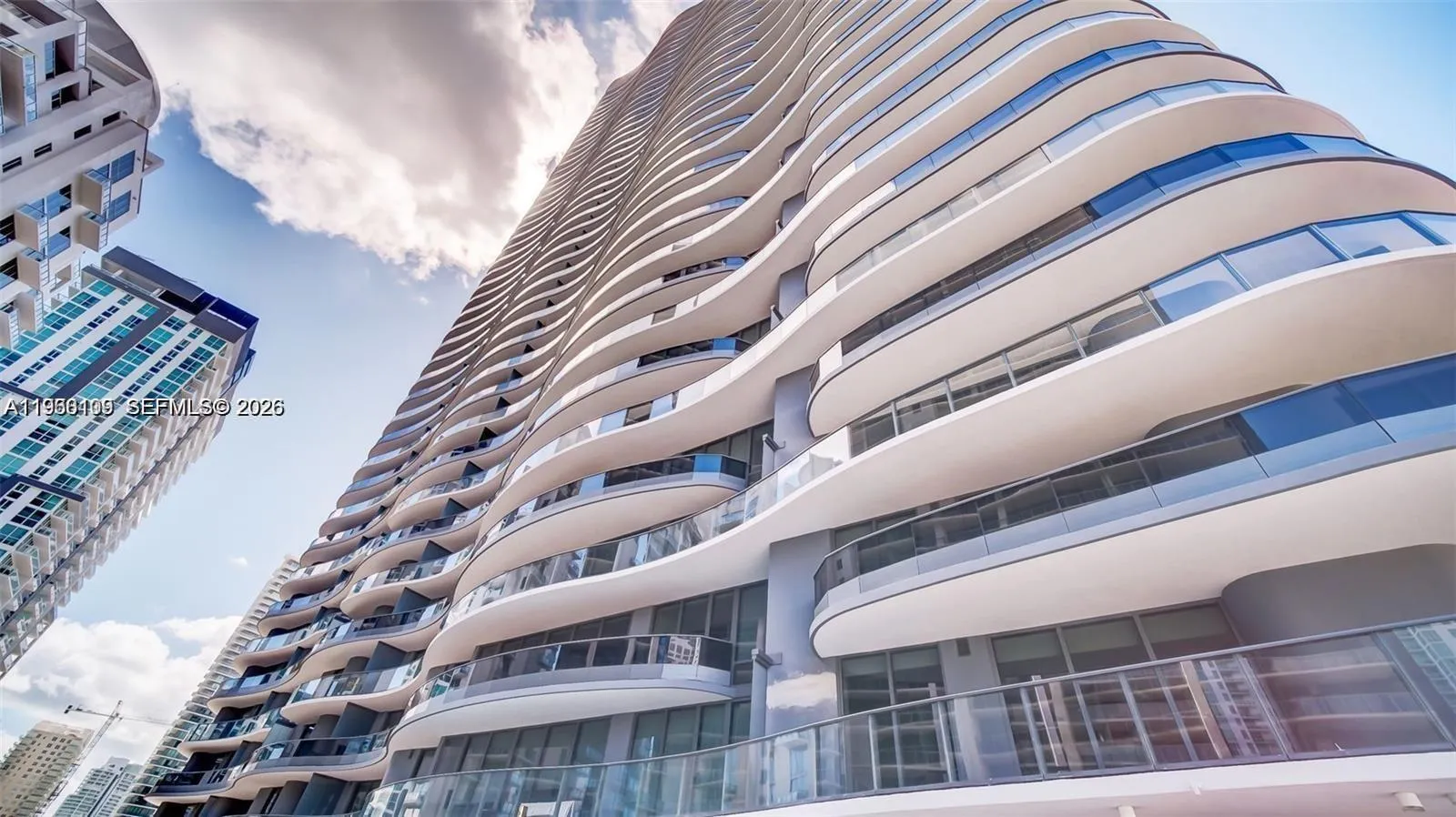 1000 Brickell Plz 4301, Miami, Florida 33131, Miami, Florida 33131, 2 Bedrooms Bedrooms, ,2 BathroomsBathrooms,Residential,For Sale,1000 Brickell Plz 4301, Miami, Florida 33131,A11960109