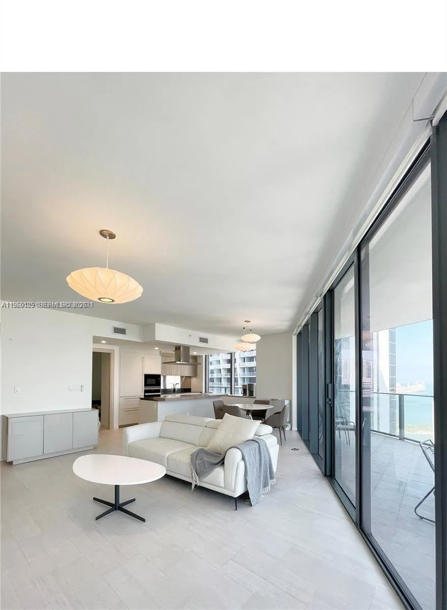 1000 Brickell Plz 4301, Miami, Florida 33131, Miami, Florida 33131, 2 Bedrooms Bedrooms, ,2 BathroomsBathrooms,Residential,For Sale,1000 Brickell Plz 4301, Miami, Florida 33131,A11960109