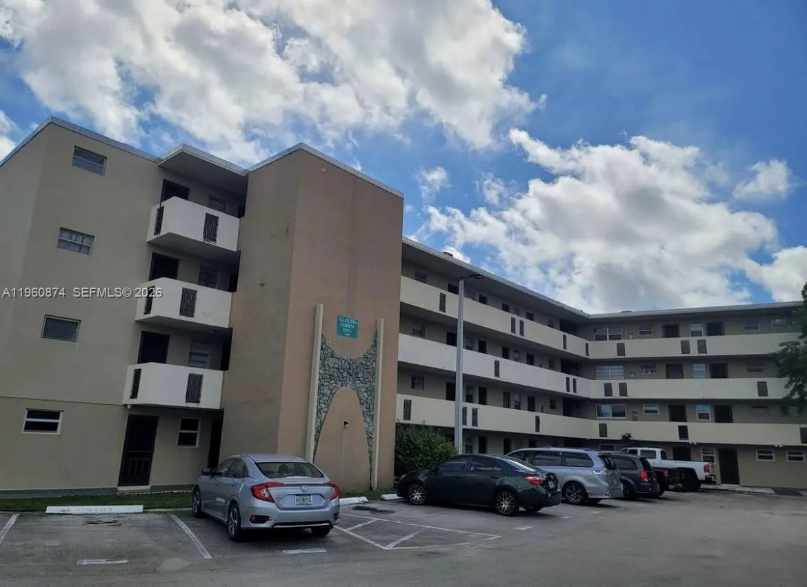 1680 Ne 191st St 410-2, Miami, Florida 33179, Miami, Florida 33179, 1 Bedroom Bedrooms, ,1 BathroomBathrooms,Residential Lease,For Rent,1680 Ne 191st St 410-2, Miami, Florida 33179,A11960874