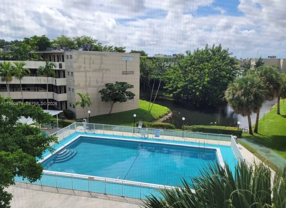 1680 Ne 191st St 410-2, Miami, Florida 33179, Miami, Florida 33179, 1 Bedroom Bedrooms, ,1 BathroomBathrooms,Residential Lease,For Rent,1680 Ne 191st St 410-2, Miami, Florida 33179,A11960874