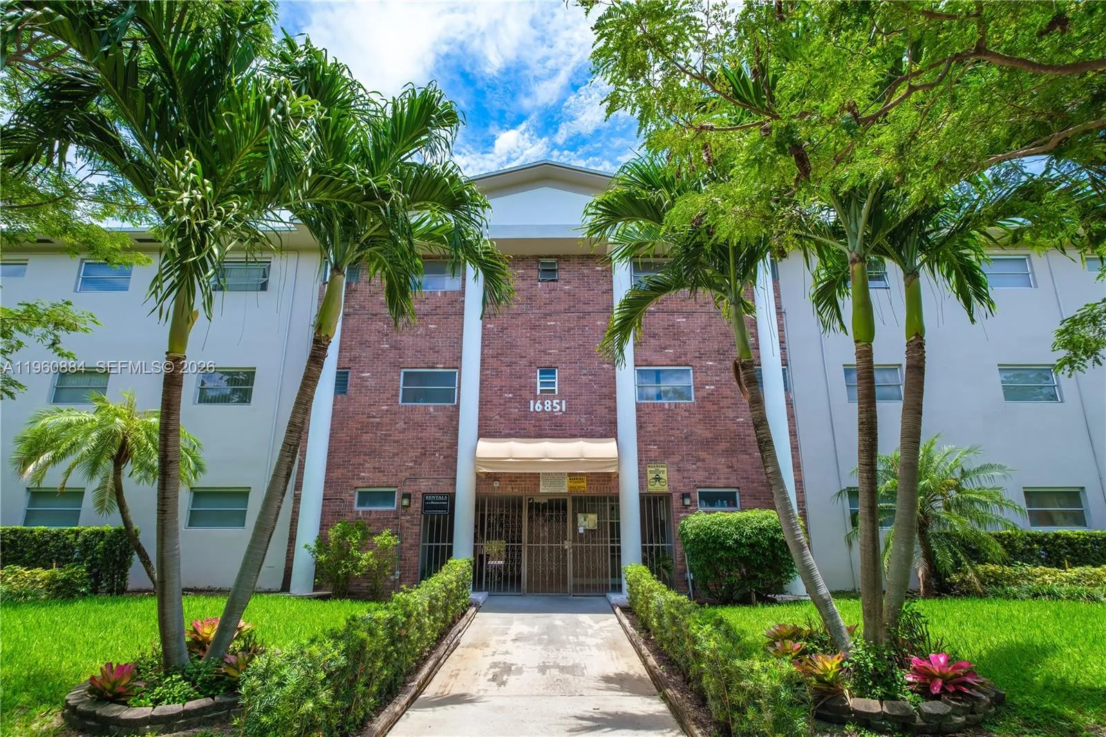 16851 Ne 18th Ave 212, North Miami Beach, Florida, North Miami Beach, Florida 33162, 1 Bedroom Bedrooms, ,1 BathroomBathrooms,Residential Lease,For Rent,16851 Ne 18th Ave 212, North Miami Beach, Florida ,A11960884