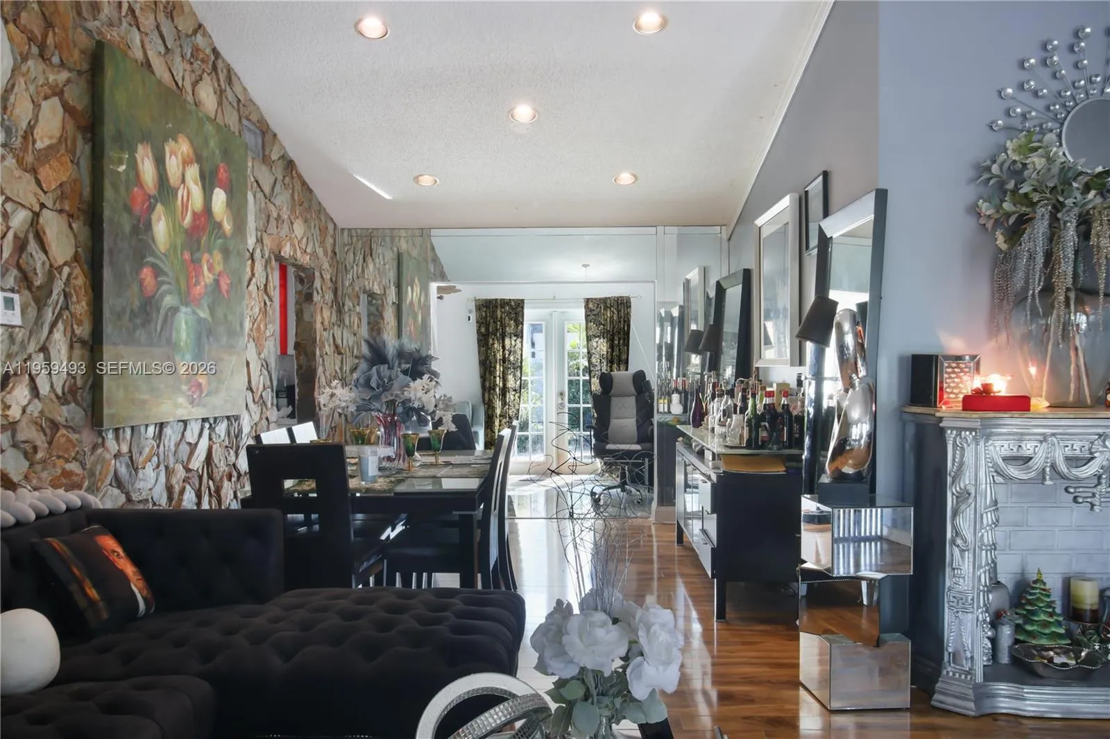 9710 Nw 10th St, Pembroke Pines, Florida 33024, Pembroke Pines, Florida 33024, 3 Bedrooms Bedrooms, ,2 BathroomsBathrooms,Residential,For Sale,9710 Nw 10th St, Pembroke Pines, Florida 33024,A11959493