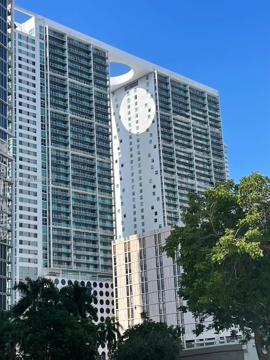 55 Se 6th St 2307, Miami, Florida 33131, Miami, Florida 33131, 2 Bedrooms Bedrooms, ,2 BathroomsBathrooms,Residential Lease,For Rent,55 Se 6th St 2307, Miami, Florida 33131,A11960897