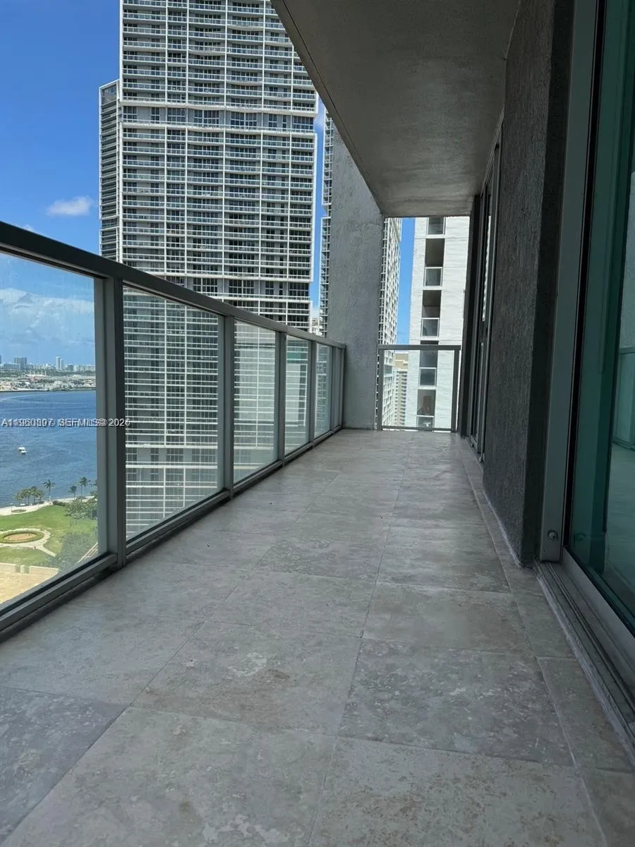 55 Se 6th St 2307, Miami, Florida 33131, Miami, Florida 33131, 2 Bedrooms Bedrooms, ,2 BathroomsBathrooms,Residential Lease,For Rent,55 Se 6th St 2307, Miami, Florida 33131,A11960897