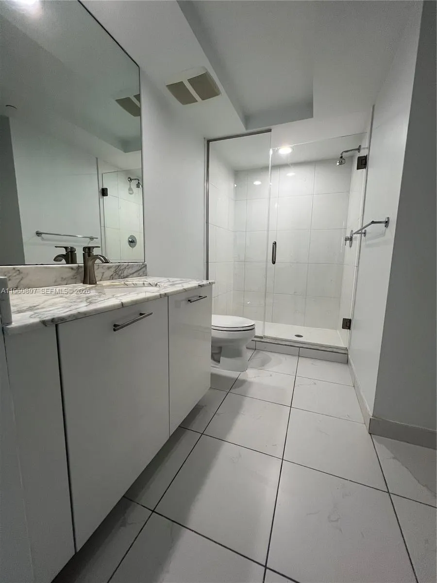 55 Se 6th St 2307, Miami, Florida 33131, Miami, Florida 33131, 2 Bedrooms Bedrooms, ,2 BathroomsBathrooms,Residential Lease,For Rent,55 Se 6th St 2307, Miami, Florida 33131,A11960897