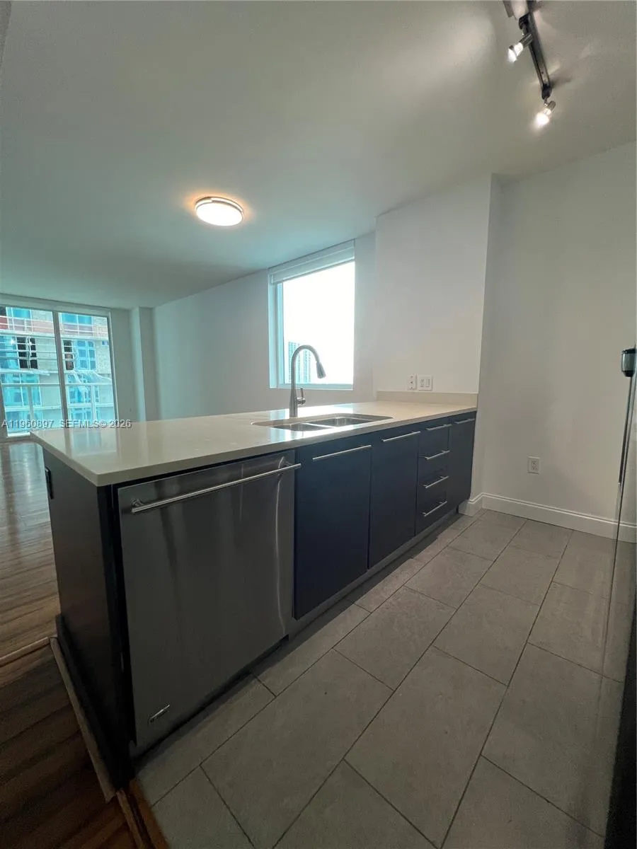55 Se 6th St 2307, Miami, Florida 33131, Miami, Florida 33131, 2 Bedrooms Bedrooms, ,2 BathroomsBathrooms,Residential Lease,For Rent,55 Se 6th St 2307, Miami, Florida 33131,A11960897