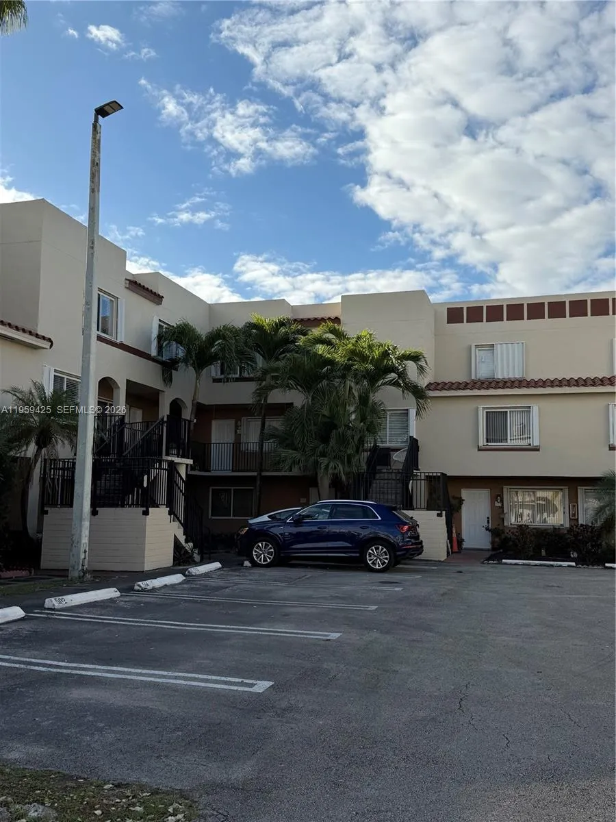 551 Nw 82nd Ave 518, Miami, Florida 33126, Miami, Florida 33126, 2 Bedrooms Bedrooms, ,2 BathroomsBathrooms,Residential Lease,For Rent,551 Nw 82nd Ave 518, Miami, Florida 33126,A11959425