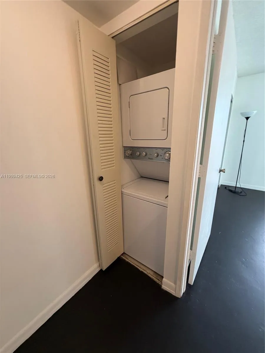 551 Nw 82nd Ave 518, Miami, Florida 33126, Miami, Florida 33126, 2 Bedrooms Bedrooms, ,2 BathroomsBathrooms,Residential Lease,For Rent,551 Nw 82nd Ave 518, Miami, Florida 33126,A11959425