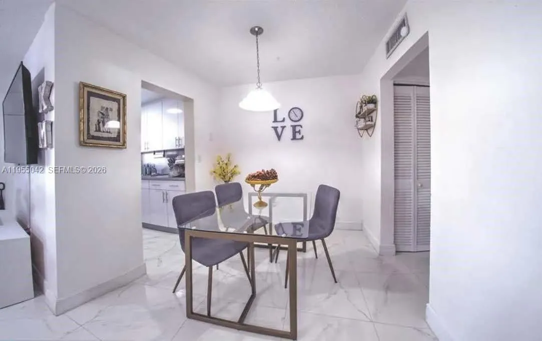 1325 W 68th St 113, Hialeah, Florida 33014, Hialeah, Florida 33014, 1 Bedroom Bedrooms, ,1 BathroomBathrooms,Residential Lease,For Rent,1325 W 68th St 113, Hialeah, Florida 33014,A11955042