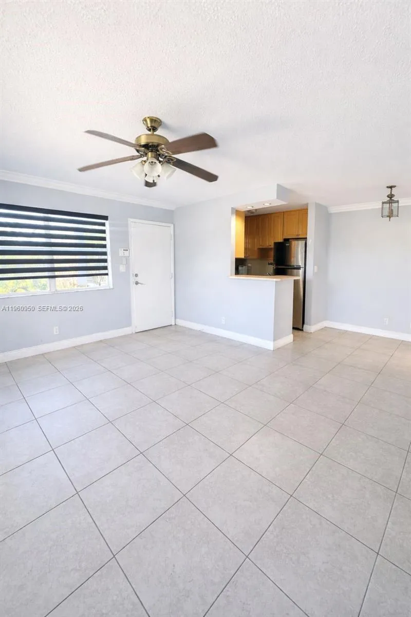 110 Se 2nd St 312, Hallandale Beach, Florida 33009, Hallandale Beach, Florida 33009, 1 Bedroom Bedrooms, ,1 BathroomBathrooms,Residential Lease,For Rent,110 Se 2nd St 312, Hallandale Beach, Florida 33009,A11960950