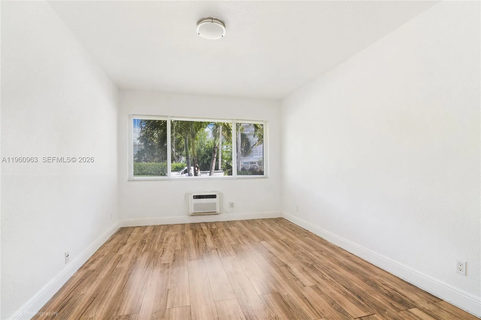 1050 98th St 4w, Bay Harbor Islands, Florida 33154, Bay Harbor Islands, Florida 33154, 1 Bedroom Bedrooms, ,1 BathroomBathrooms,Residential Lease,For Rent,1050 98th St 4w, Bay Harbor Islands, Florida 33154,A11960963