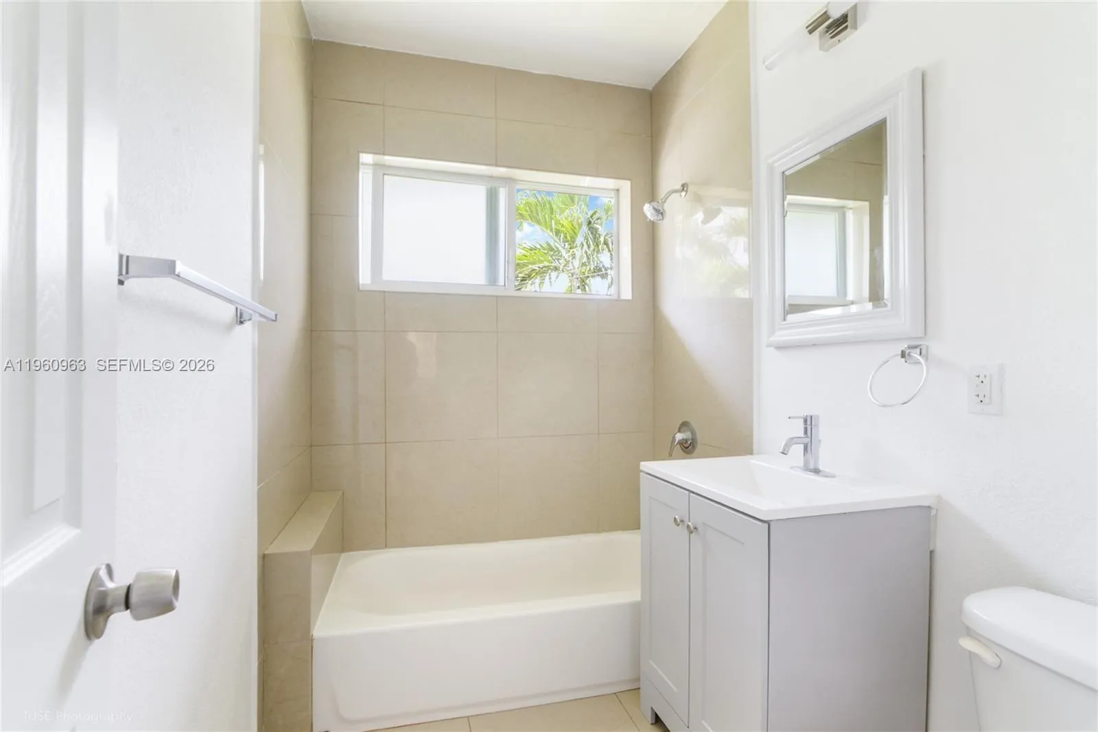 1050 98th St 4w, Bay Harbor Islands, Florida 33154, Bay Harbor Islands, Florida 33154, 1 Bedroom Bedrooms, ,1 BathroomBathrooms,Residential Lease,For Rent,1050 98th St 4w, Bay Harbor Islands, Florida 33154,A11960963
