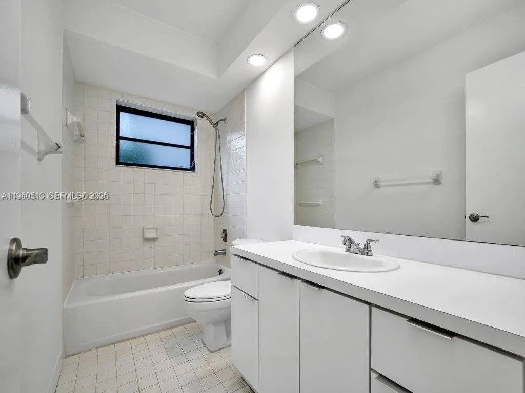 6417 Sw 135th Ave, Miami, Florida 33183, Miami, Florida 33183, 2 Bedrooms Bedrooms, ,2 BathroomsBathrooms,Residential,For Sale,6417 Sw 135th Ave, Miami, Florida 33183,A11960513