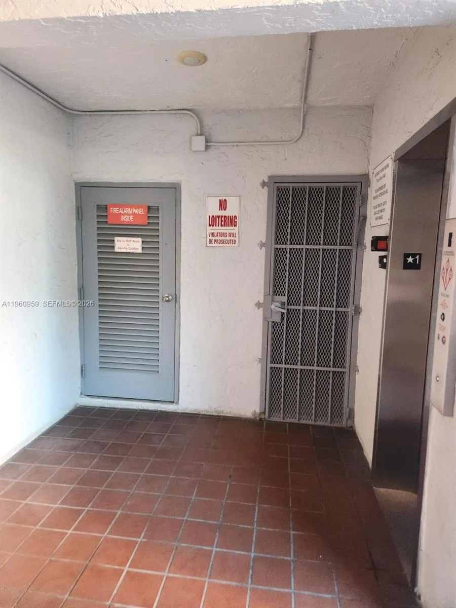 11301 Sw 200th St 109-a, Miami, Florida 33157, Miami, Florida 33157, 2 Bedrooms Bedrooms, ,2 BathroomsBathrooms,Residential Lease,For Rent,11301 Sw 200th St 109-a, Miami, Florida 33157,A11960959