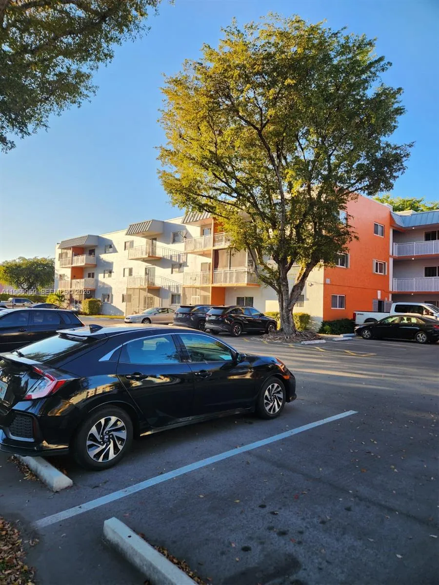 11301 Sw 200th St 109-a, Miami, Florida 33157, Miami, Florida 33157, 2 Bedrooms Bedrooms, ,2 BathroomsBathrooms,Residential Lease,For Rent,11301 Sw 200th St 109-a, Miami, Florida 33157,A11960959