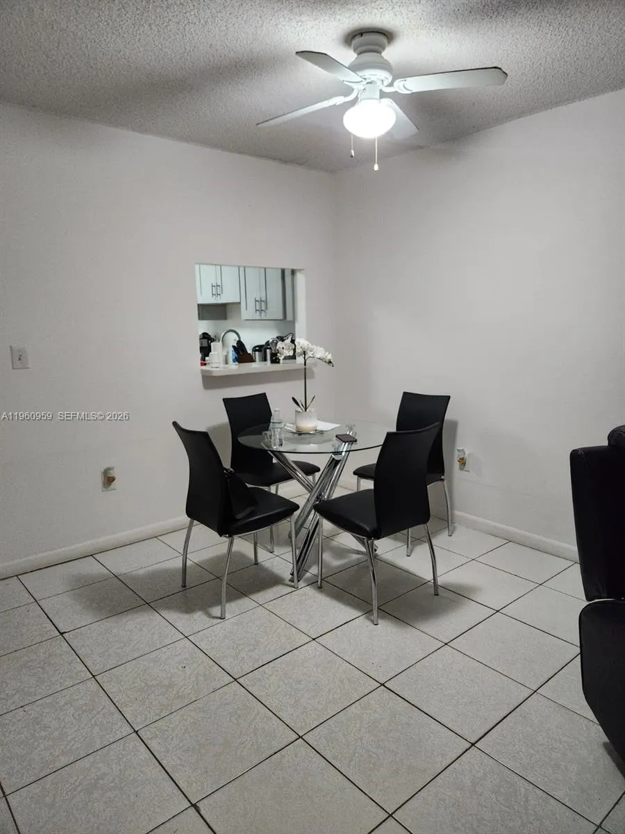 11301 Sw 200th St 109-a, Miami, Florida 33157, Miami, Florida 33157, 2 Bedrooms Bedrooms, ,2 BathroomsBathrooms,Residential Lease,For Rent,11301 Sw 200th St 109-a, Miami, Florida 33157,A11960959