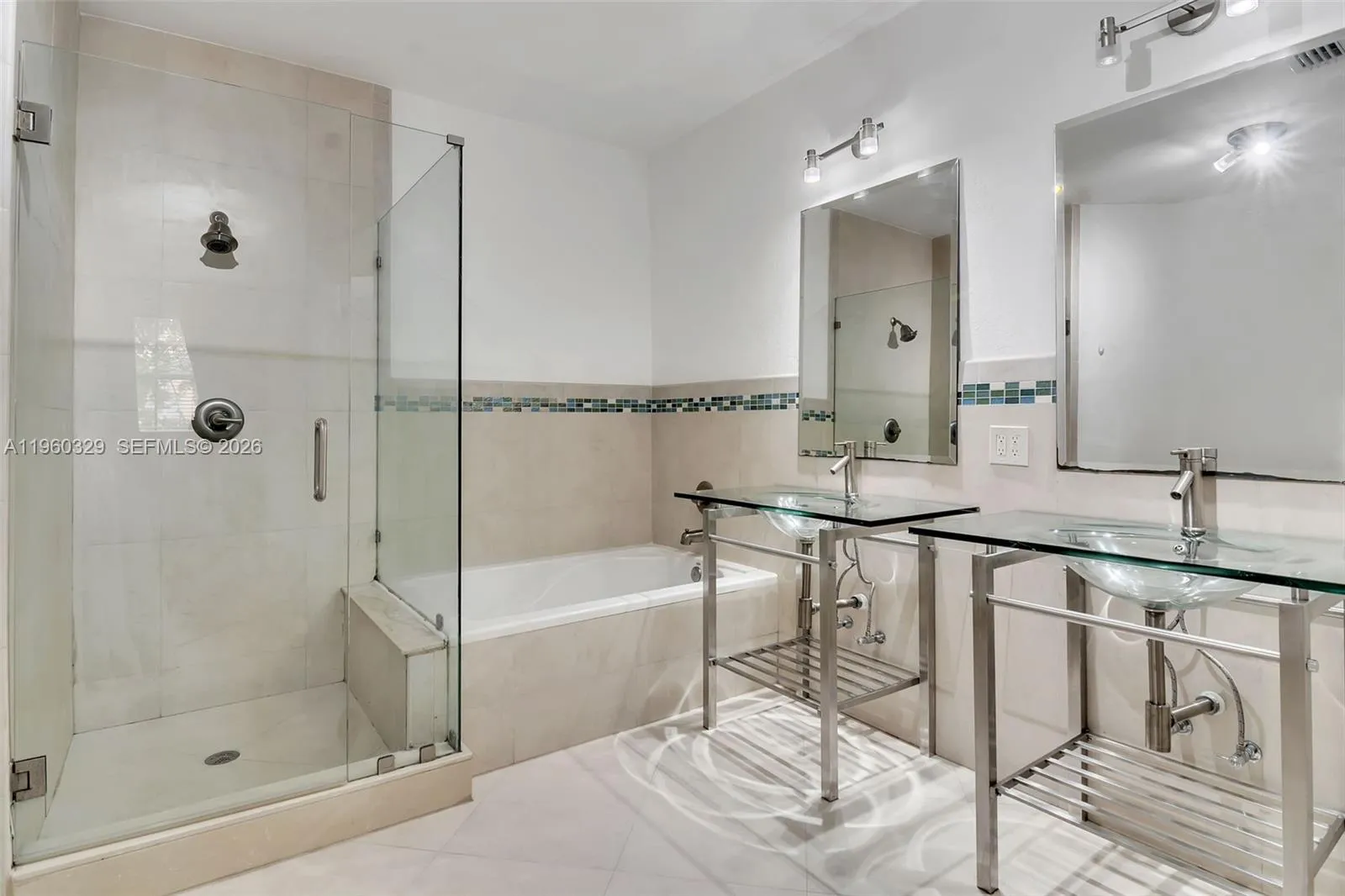 11321 Nw 84th St, Doral, Florida 33178, Doral, Florida 33178, 5 Bedrooms Bedrooms, ,3 BathroomsBathrooms,Residential,For Sale,11321 Nw 84th St, Doral, Florida 33178,A11960329