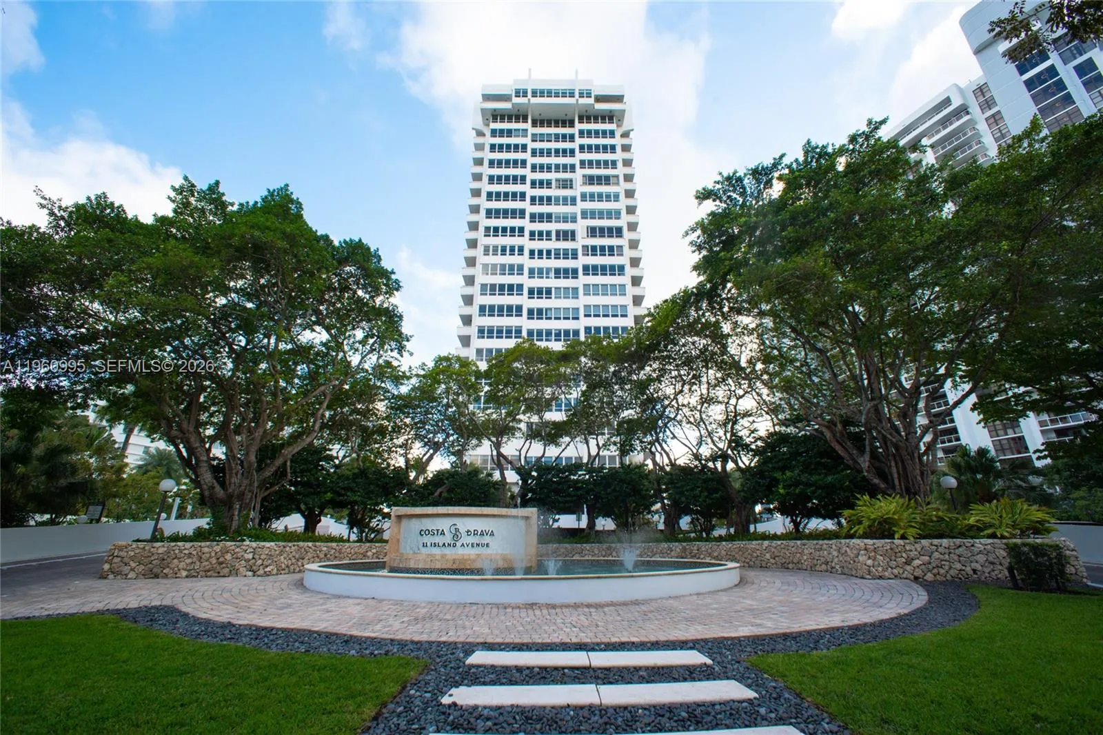 11 Island Ave 1107, Miami Beach, Florida 33139, Miami Beach, Florida 33139, 2 Bedrooms Bedrooms, ,2 BathroomsBathrooms,Residential Lease,For Rent,11 Island Ave 1107, Miami Beach, Florida 33139,A11960995