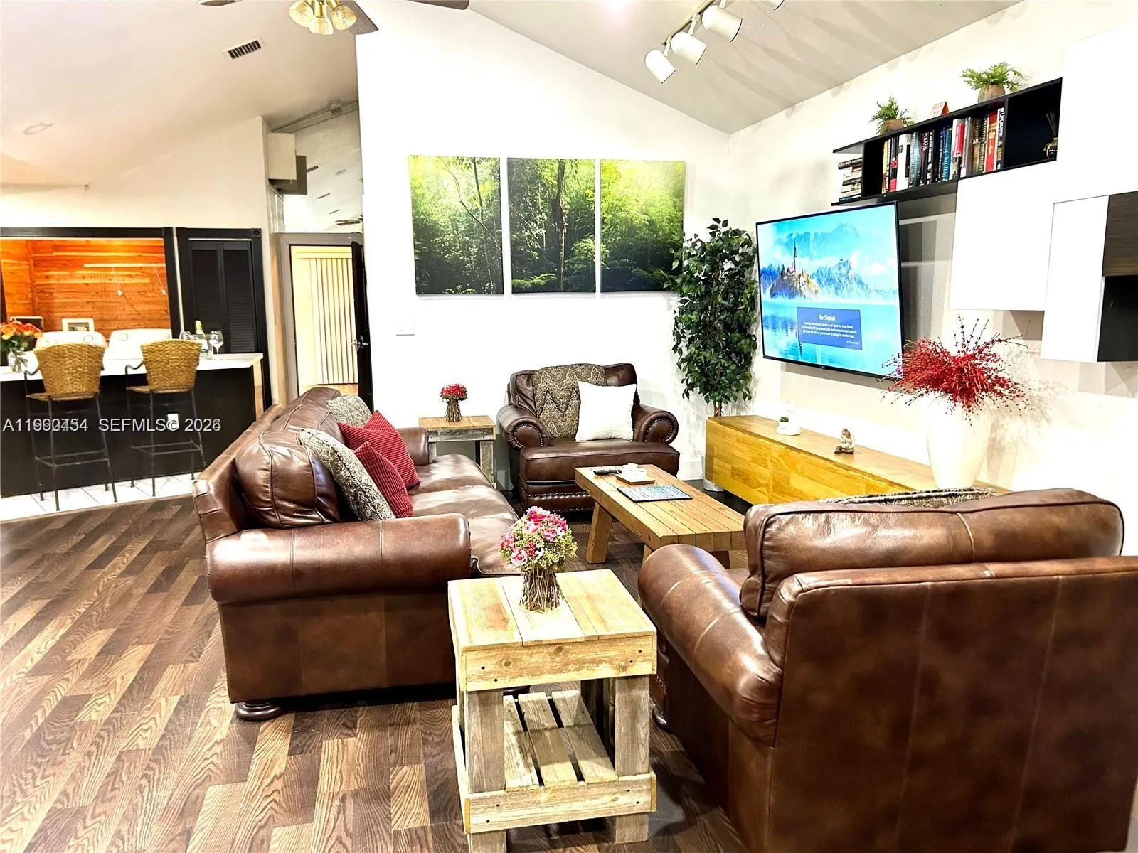 1531 Ne 35th St, Oakland Park, Florida 33334, Oakland Park, Florida 33334, 6 Bedrooms Bedrooms, ,5 BathroomsBathrooms,Residential,For Sale,1531 Ne 35th St, Oakland Park, Florida 33334,A11960454