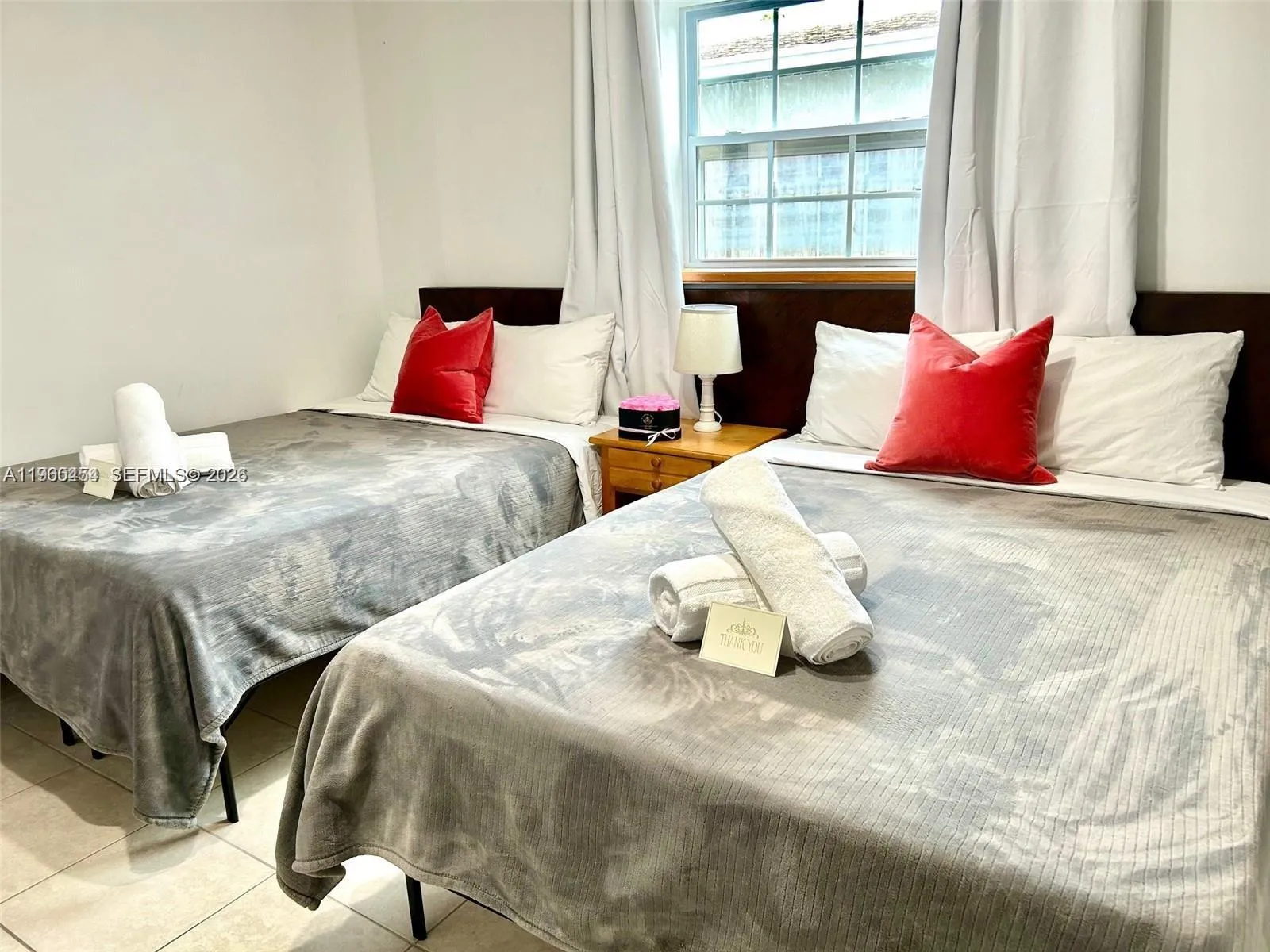 1531 Ne 35th St, Oakland Park, Florida 33334, Oakland Park, Florida 33334, 6 Bedrooms Bedrooms, ,5 BathroomsBathrooms,Residential,For Sale,1531 Ne 35th St, Oakland Park, Florida 33334,A11960454