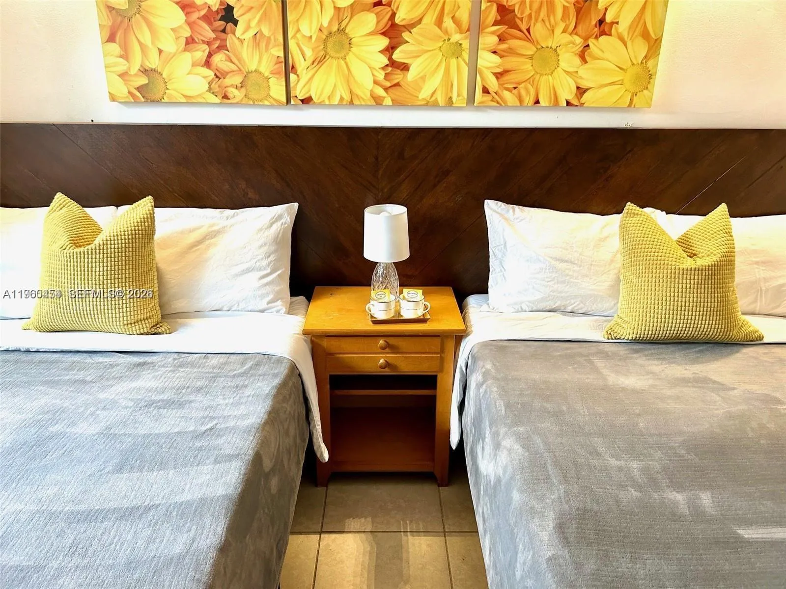 1531 Ne 35th St, Oakland Park, Florida 33334, Oakland Park, Florida 33334, 6 Bedrooms Bedrooms, ,5 BathroomsBathrooms,Residential,For Sale,1531 Ne 35th St, Oakland Park, Florida 33334,A11960454