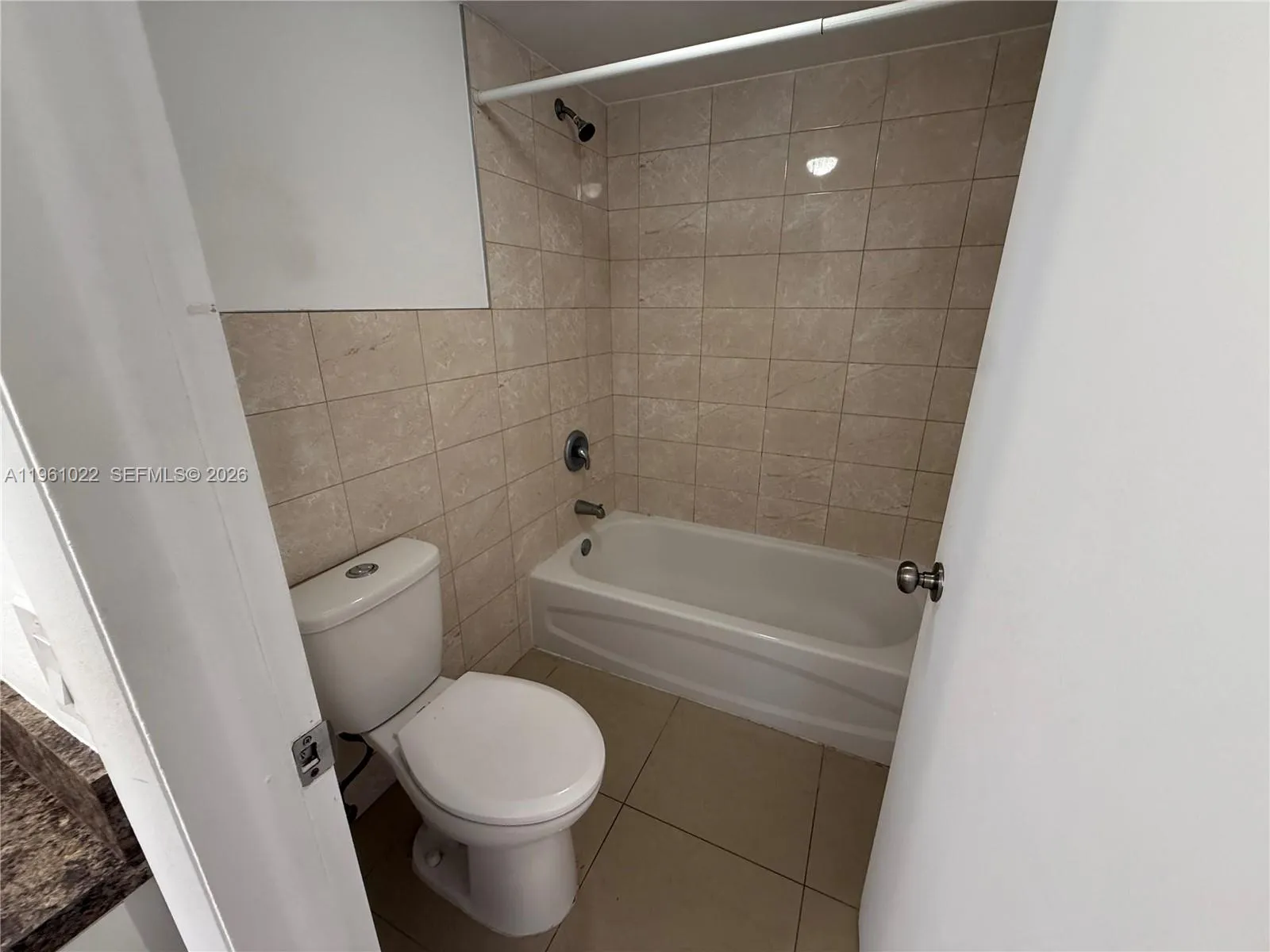 750 Ne 195th St 106, Miami, Florida 33179, Miami, Florida 33179, 1 Bedroom Bedrooms, ,1 BathroomBathrooms,Residential Lease,For Rent,750 Ne 195th St 106, Miami, Florida 33179,A11961022