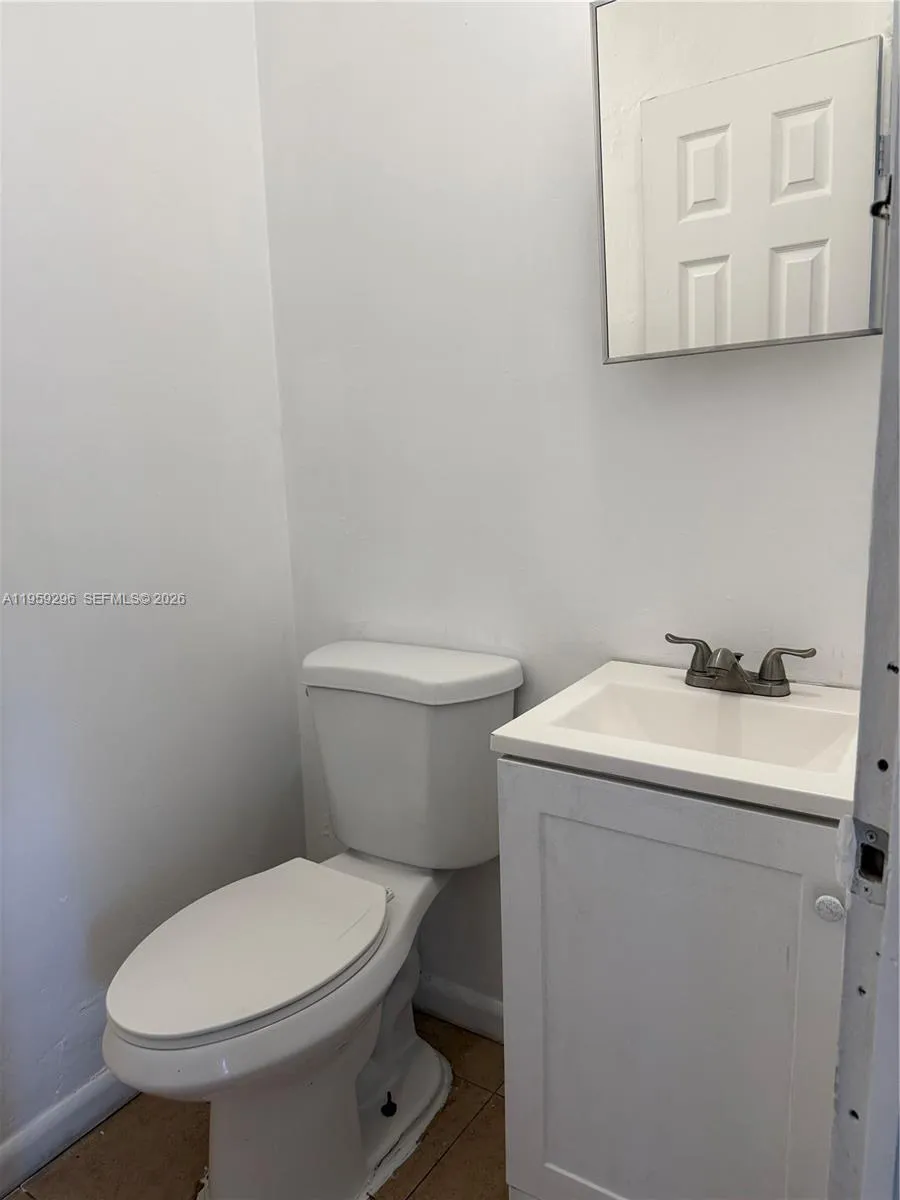 2530 Nw 82 St 1, Miami, Florida 33147, Miami, Florida 33147, 2 Bedrooms Bedrooms, ,1 BathroomBathrooms,Residential Lease,For Rent,2530 Nw 82 St 1, Miami, Florida 33147,A11959296