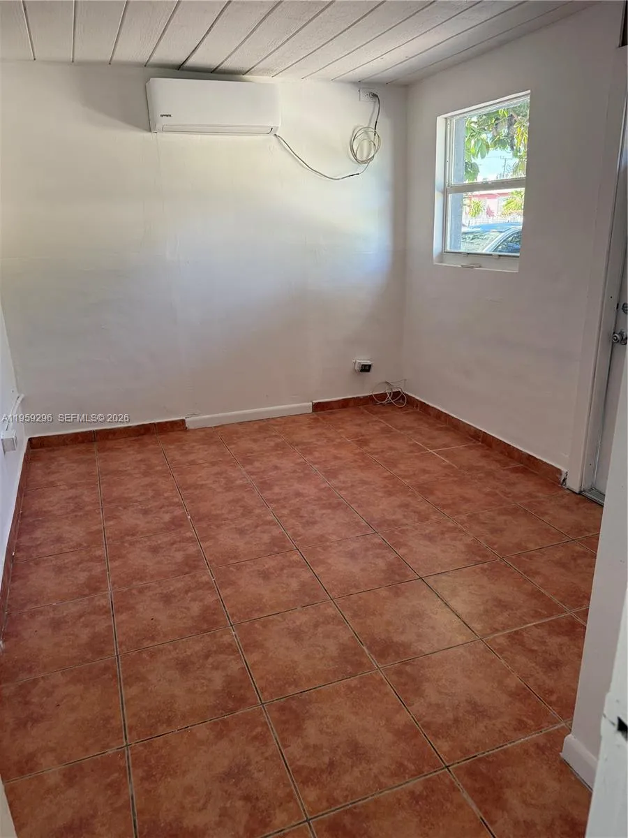 2530 Nw 82 St 1, Miami, Florida 33147, Miami, Florida 33147, 2 Bedrooms Bedrooms, ,1 BathroomBathrooms,Residential Lease,For Rent,2530 Nw 82 St 1, Miami, Florida 33147,A11959296
